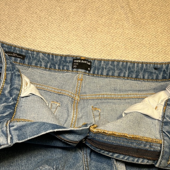 Frank and Oak Stevie Jean Cut off Shorts with side slits. Size 30 - Picture 10 of 13